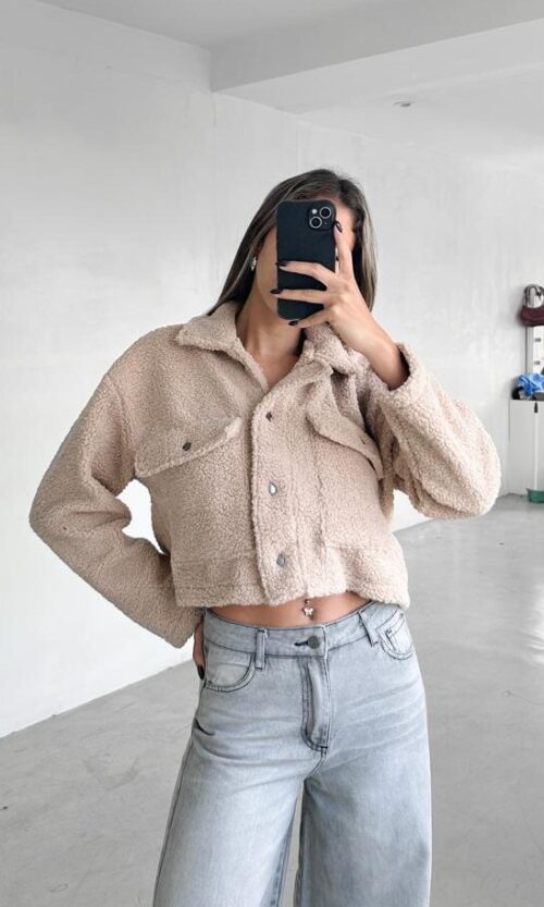 CAMPERA CORDERO BOTONES