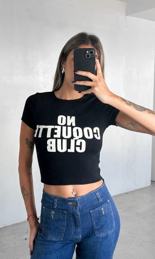 Remera No Coquette Club