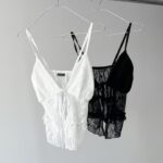 Top Encaje Volado Ati - crema