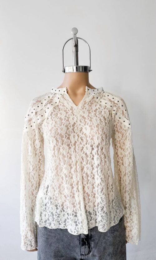 Remera Mangas Larga Tachas