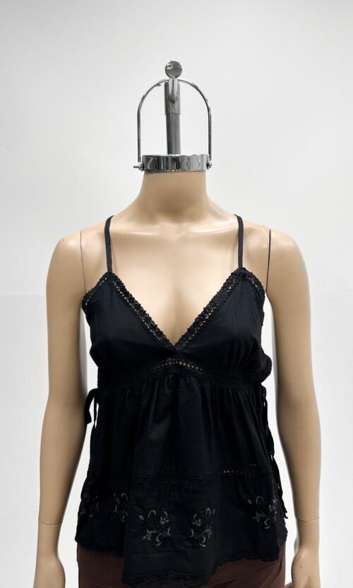 Musculosa Lace Noir Top