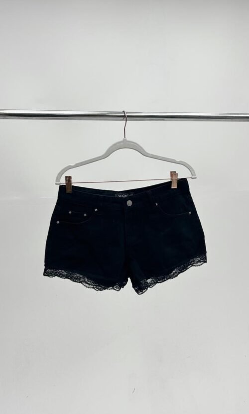 Short Black Puntilla